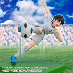 Figurine Statique - Olive & Tom - Ben Becker / Misaki  - Pose de tir