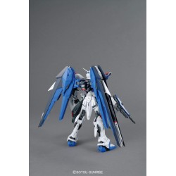 Maquette - Master Grade - Gundam - Freedom ver. 2.0